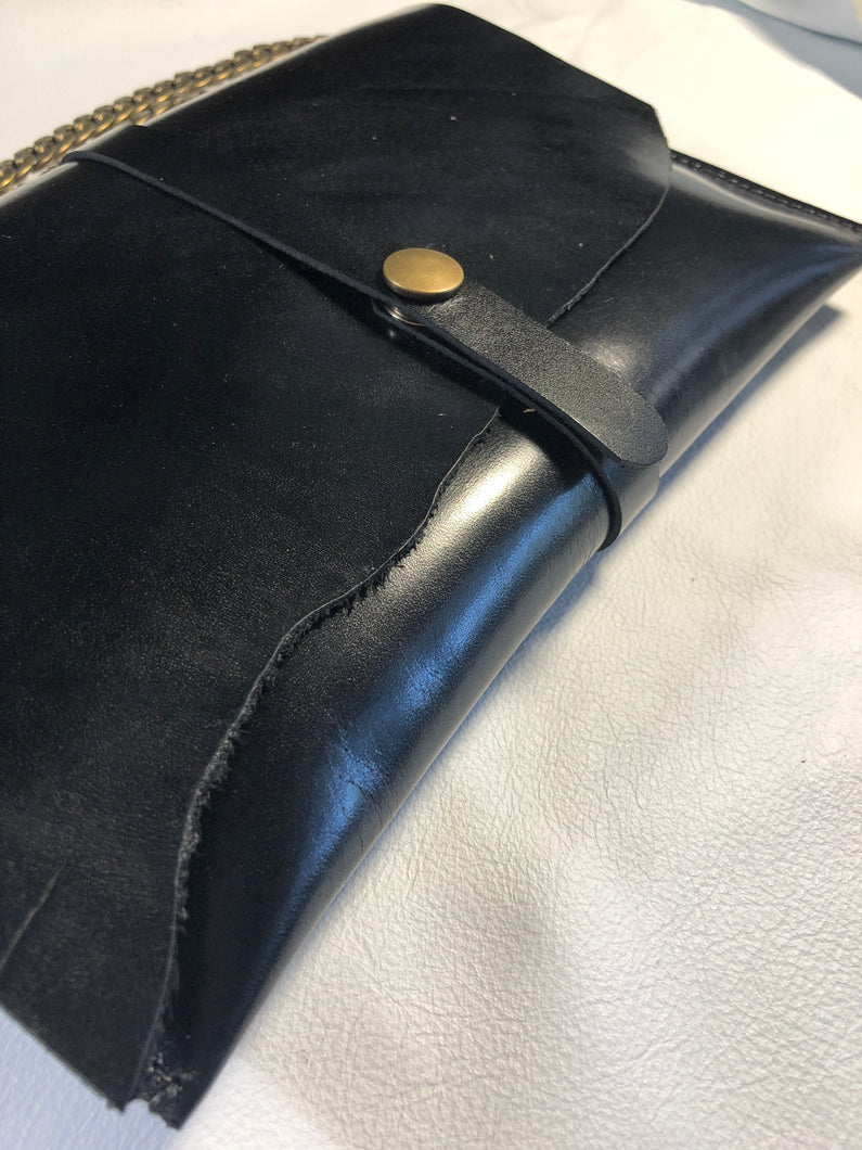 Wrap & Snap Clutch/Crossbody